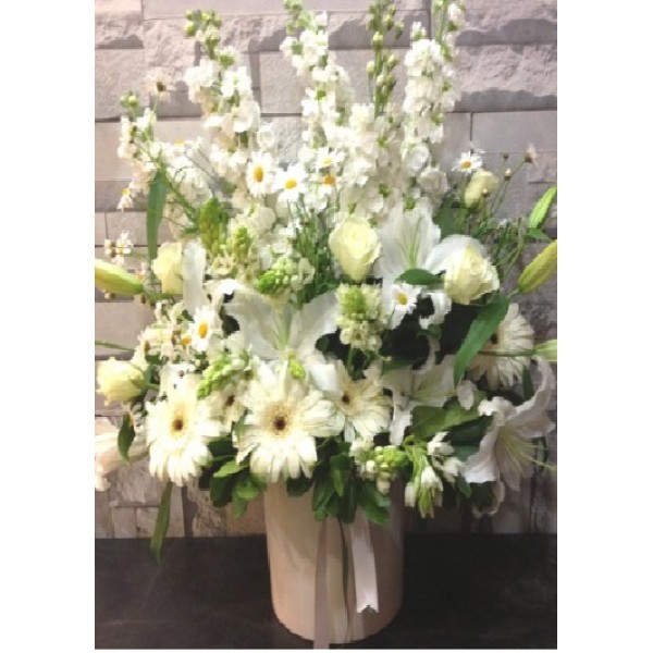 (Mgl-506) Beyaz Çiçek Aranjmanı